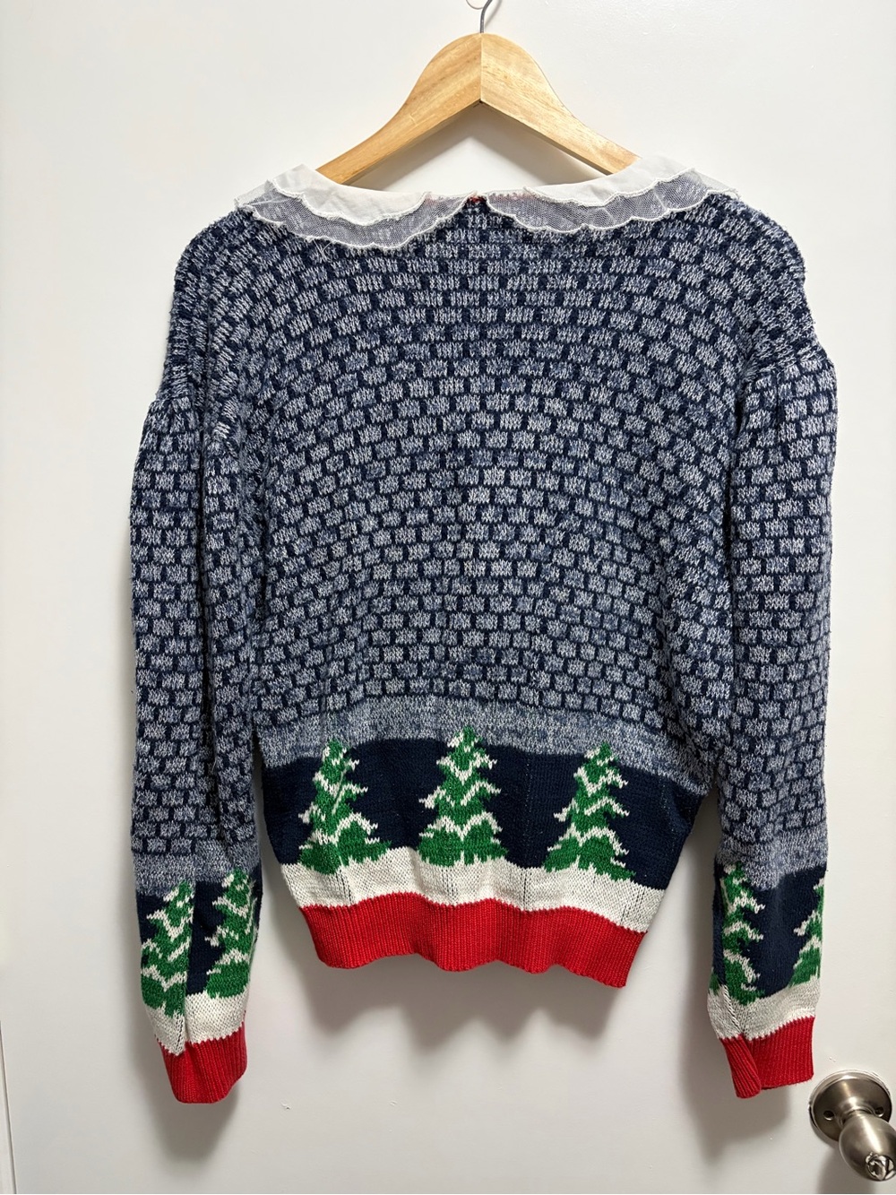 Vintage 1980s Sweater Loft New York Christmas Cardigan with Geese Size Large - Picture 7 of 7